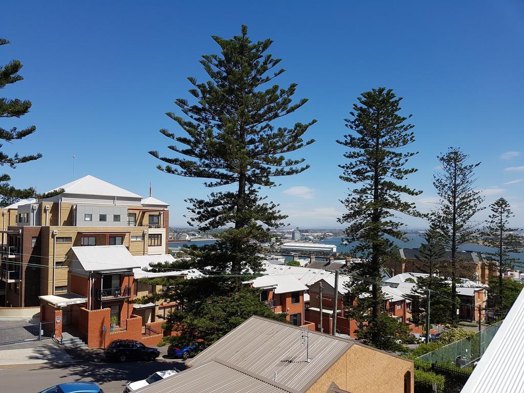 Newcastle Short Stay Accommodation - Vista Apartment Kültér fotó
