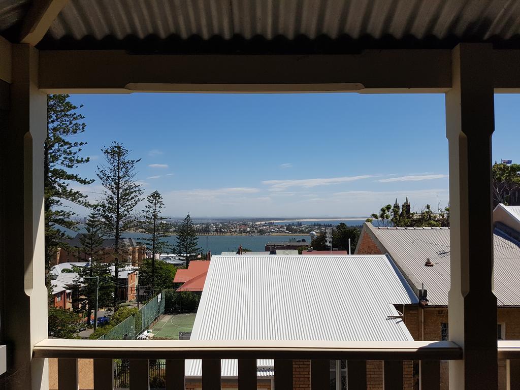 Newcastle Short Stay Accommodation - Vista Apartment Kültér fotó